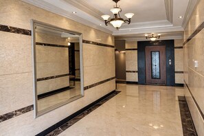 Interior - 3-bedroom apartment in fantastic Cairo Governorate with AC (Cairo Governorate)
