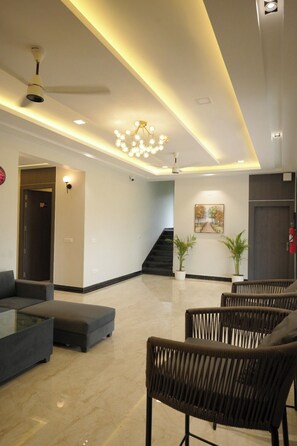 Interior - The carnation mound (Rishikesh)