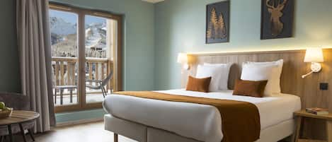 Minibar, in-room safe, free cots/infant beds, free WiFi