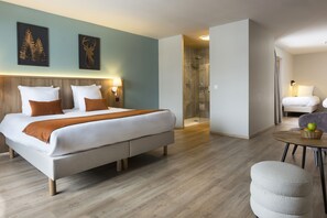 In-room safe, free WiFi