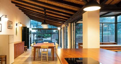 Relaxation and privacy in an oasis of Sicilian beauty and tradition