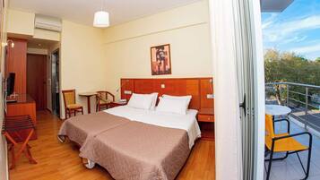 1 chambre, bureau, lit parapluie, Wi-Fi