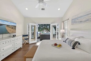 Iron/ironing board, travel cot, WiFi, bed sheets - Beach House on River Oaks | Concerige Services (Kingsland)
