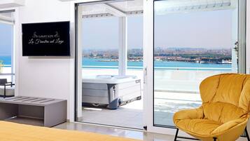 Apartment, Hot Tub, Lake View