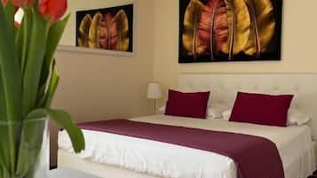 Apartment, Balcony, Garden View | Kalis bunyi, seterika/papan seterika, Wi-fi percuma