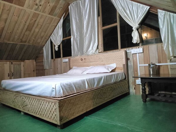 Ferienhaus | Zustellbetten, kostenloses WLAN, Bettwäsche