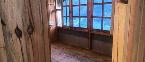 Family Cottage | Rollaway beds, free WiFi, bed sheets