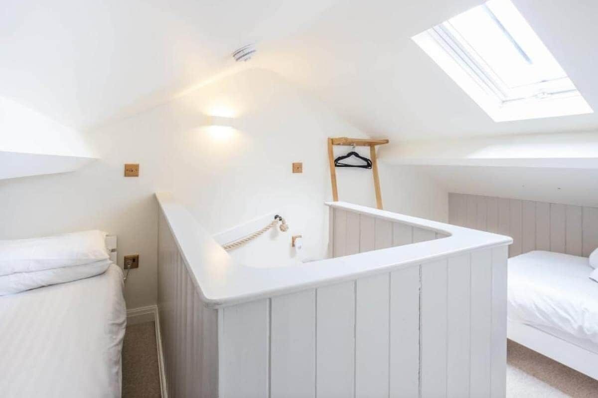 Bügeleisen/Bügelbrett, WLAN, Bettwäsche