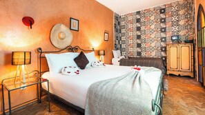 Fes, Agadir | Premium bedding, pillowtop beds, individually decorated - Riad Dama & SPA (Marrakech)