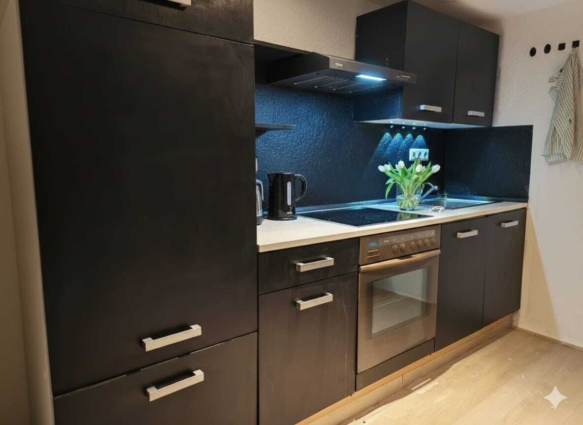 Mikrowelle, Ofen, Herdplatte, Geschirrspüler