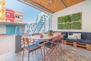 Outdoor dining - LES VILLETES VILLA MAGDALENA  (El Grau de Moncofa)