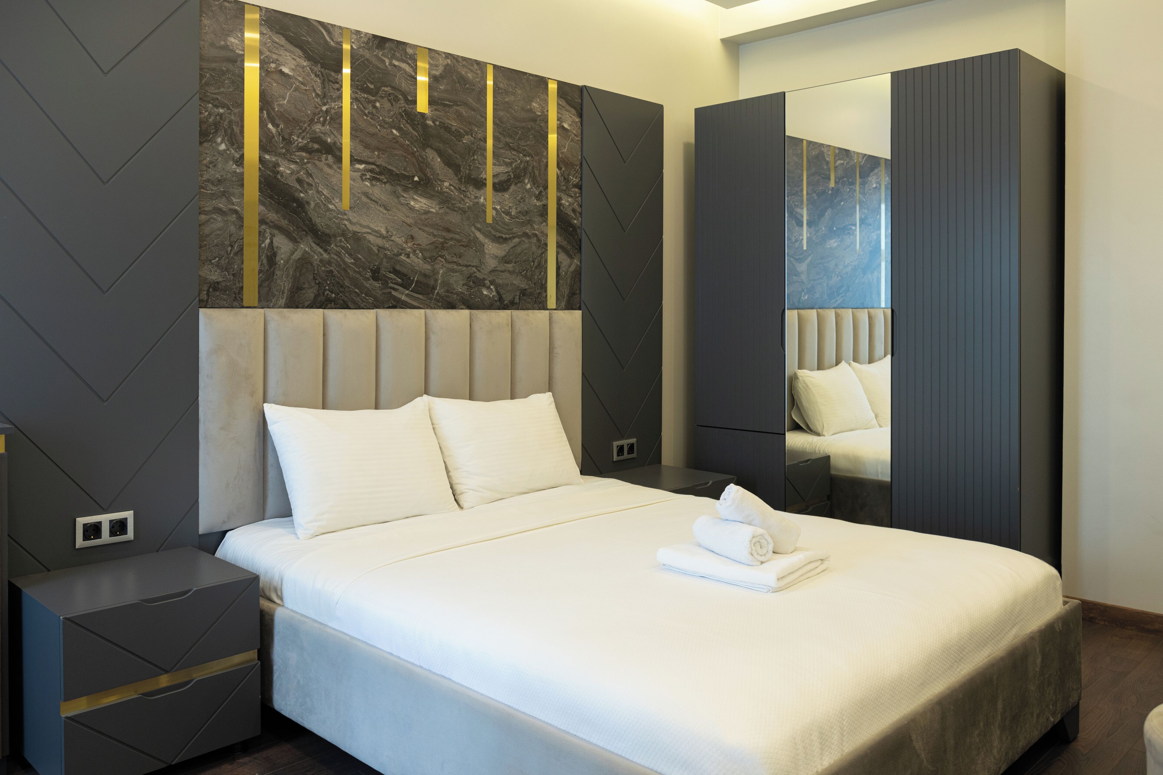 Phòng Suite Tiêu chuẩn, quang cảnh thành phố | Màn/rèm cản sáng, phòng cách âm, bàn ủi/dụng cụ ủi quần áo 