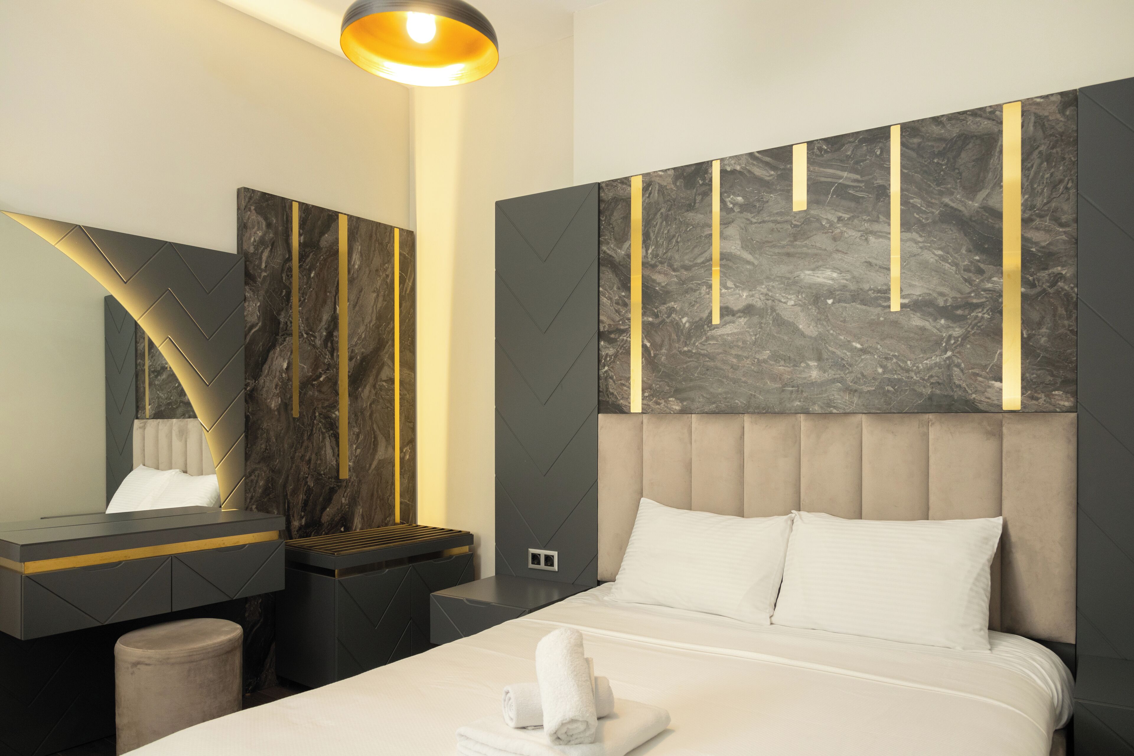 Phòng Suite Superior, quang cảnh biển | Màn/rèm cản sáng, phòng cách âm, bàn ủi/dụng cụ ủi quần áo 