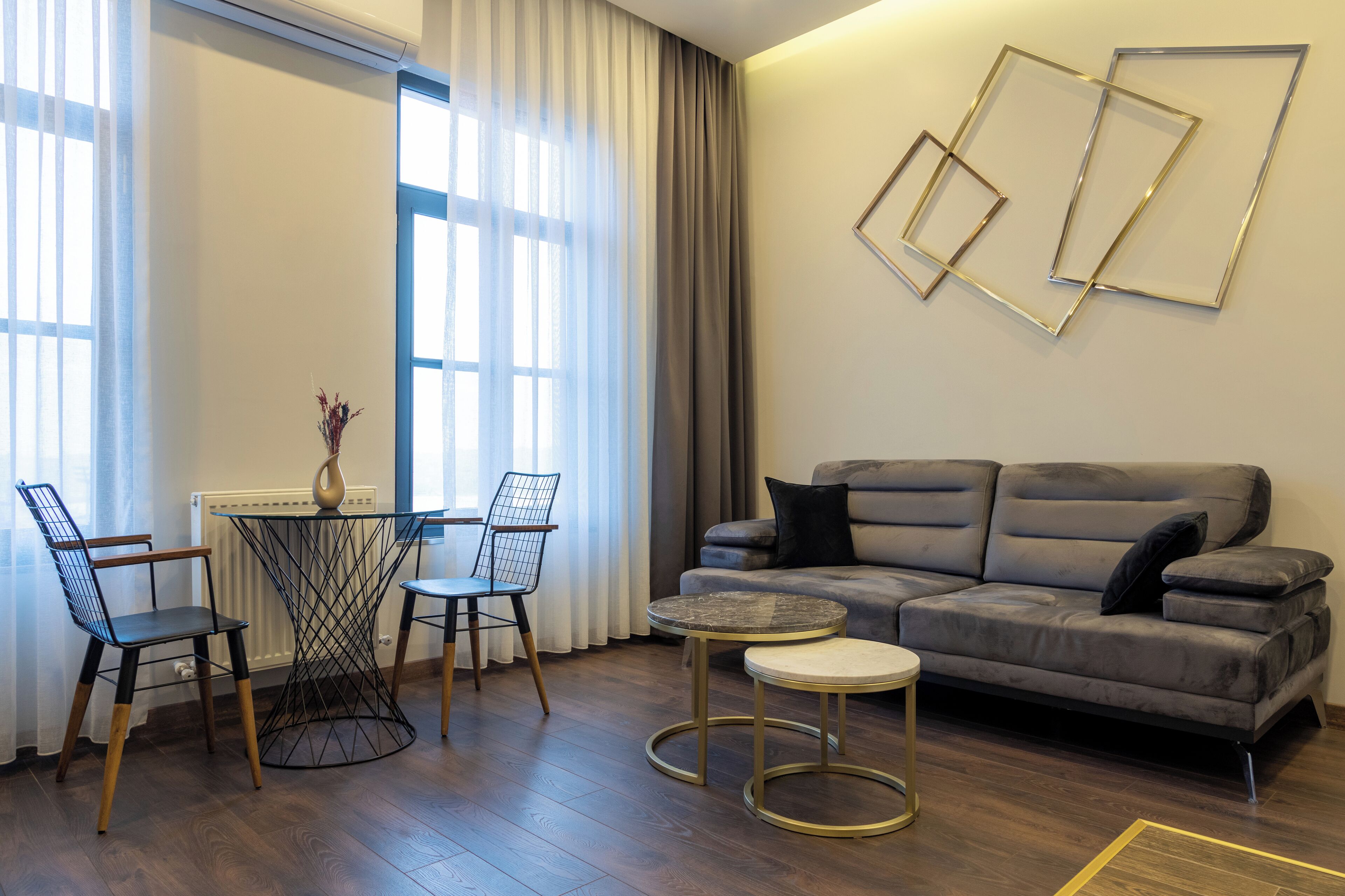 Phòng Suite Superior, quang cảnh biển | Màn/rèm cản sáng, phòng cách âm, bàn ủi/dụng cụ ủi quần áo 