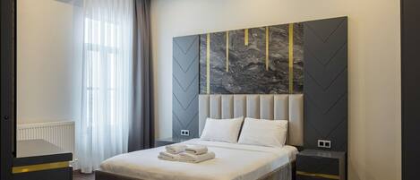 Superior Suite, Balcony, Sea View | Langsir/tirai gelap terus, kalis bunyi, seterika/papan seterika