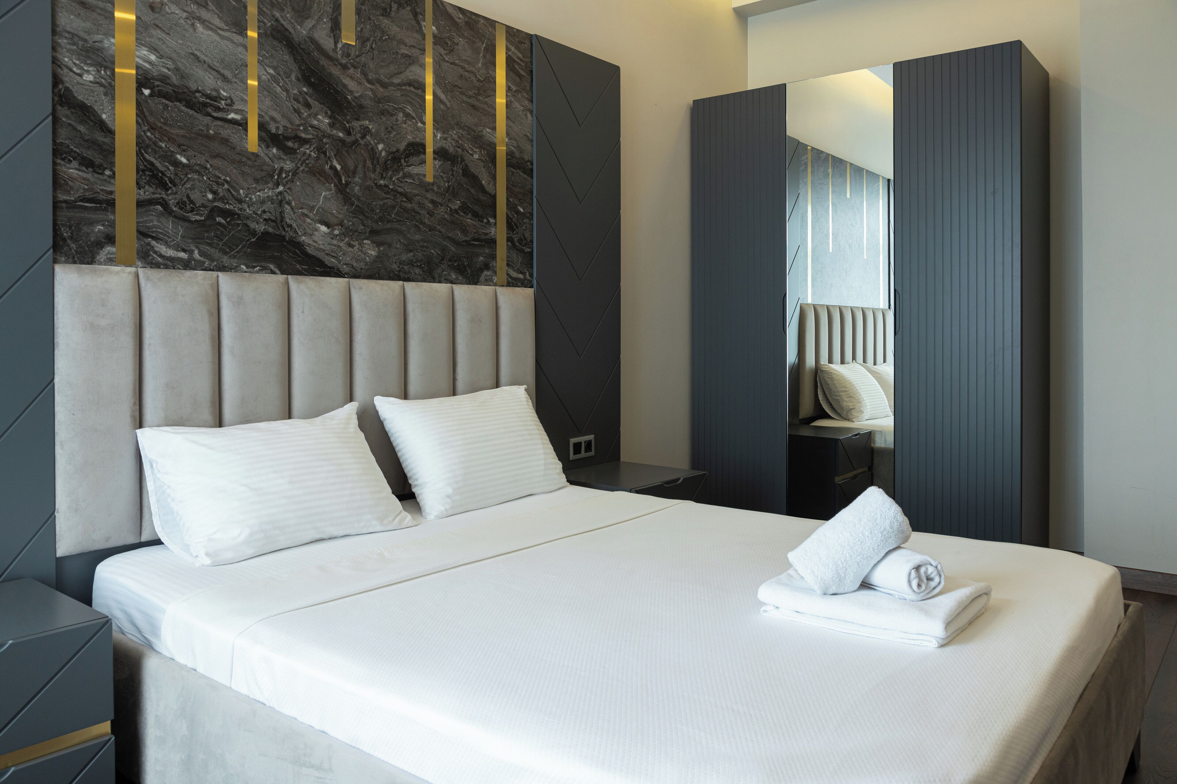 Phòng Suite Superior, quang cảnh biển | Màn/rèm cản sáng, phòng cách âm, bàn ủi/dụng cụ ủi quần áo 