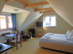 Internet, bed sheets