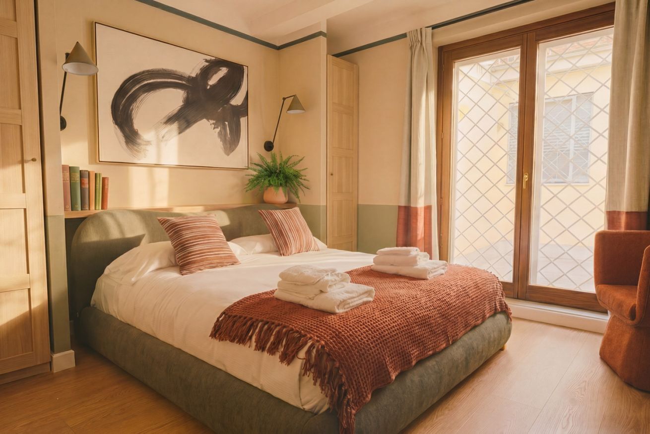 2 chambres, système d’insonorisation, fer et planche à repasser