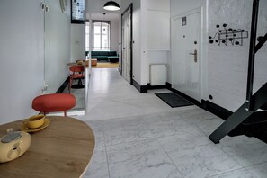 尊荣开间套房 | 起居区