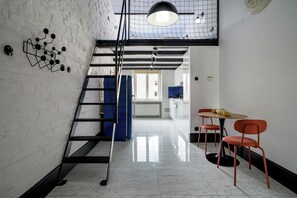 Tabla de planchar con plancha y wifi gratis 