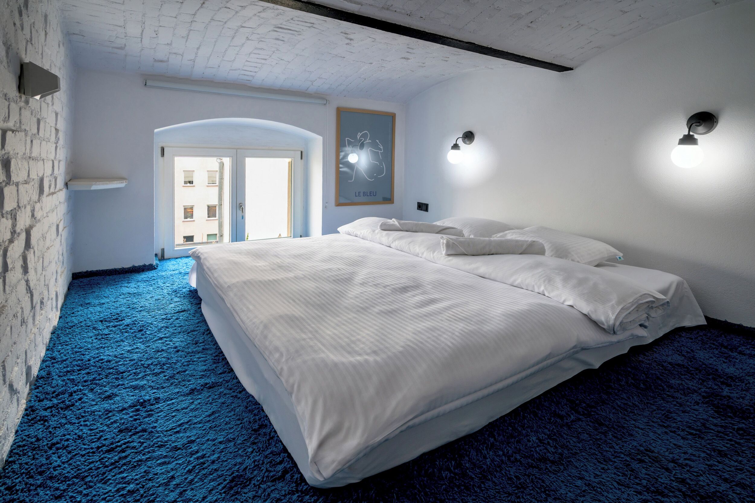 Iron/ironing board, free WiFi