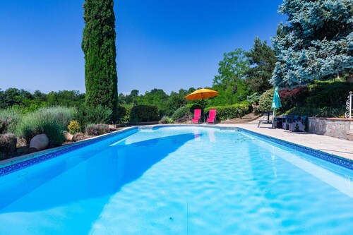 Bed & Breakfast 'Les Issignols' mit Bergblick, WLAN und Klimaanlage