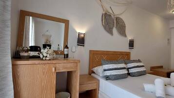 Double Room, Balcony, City View | Free WiFi