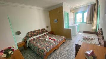 Basic-Doppel- oder -Zweibettzimmer
