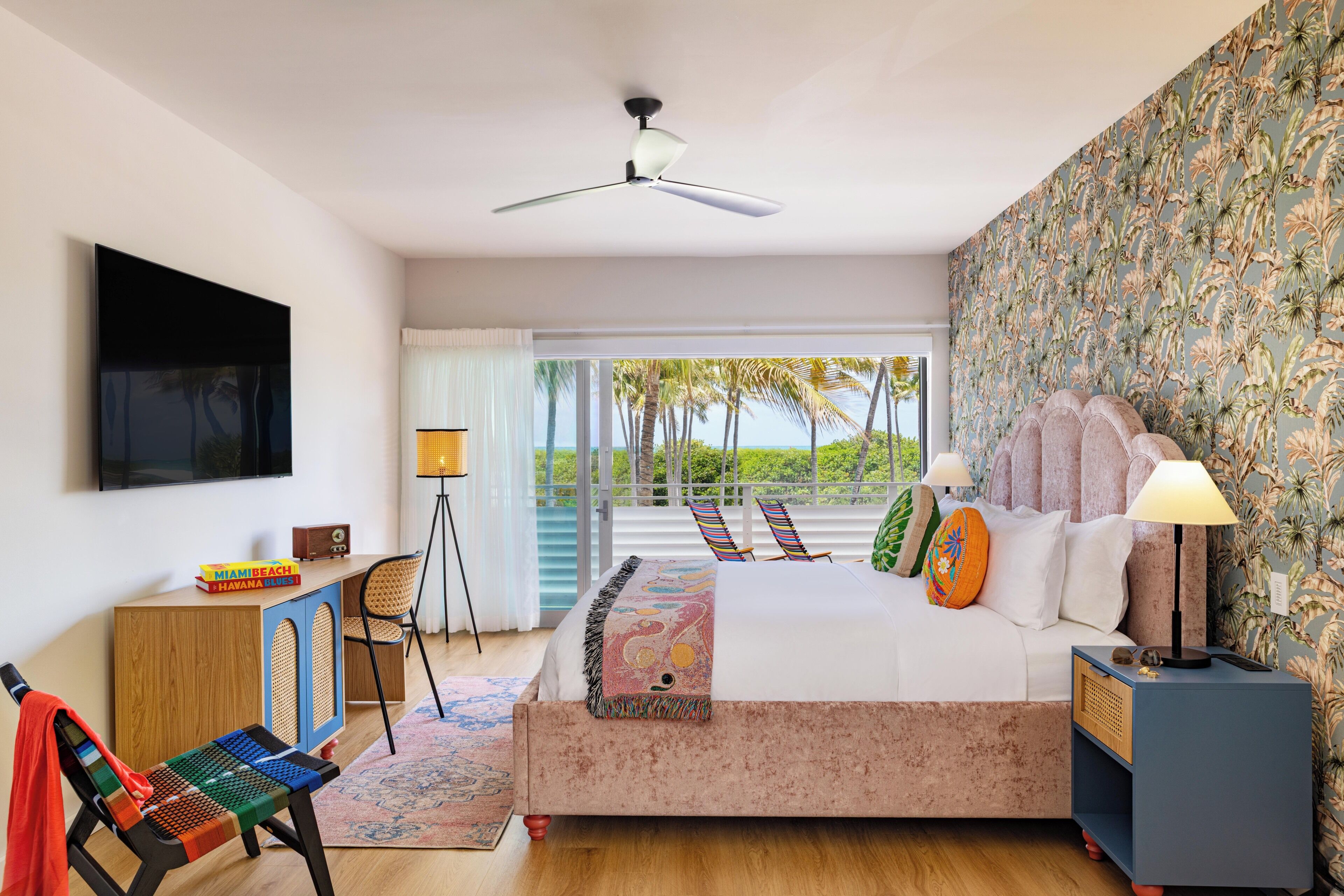 Hotel | Ocean Balcony King Room | Laptop workspace, free WiFi