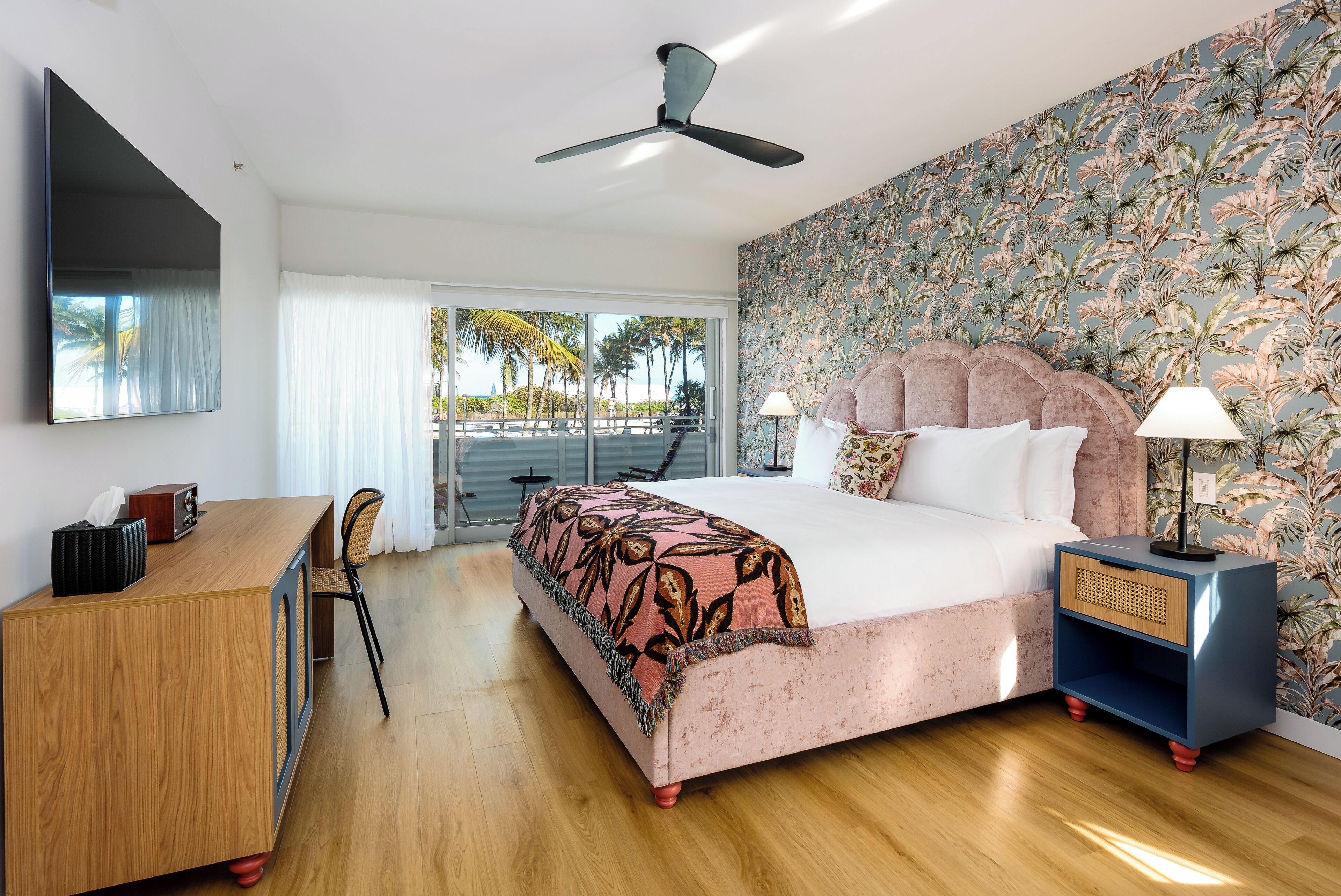 アパートメント キングベッド 1 台 バルコニー オーシャンビュー | ノートパソコン用作業スペース、WiFi (無料)