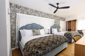 Hotel | Double Queen Room | Laptop workspace, free WiFi - Hotel Casa Canita (Miami Beach)