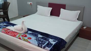 Deluxe Cottage, Garden View