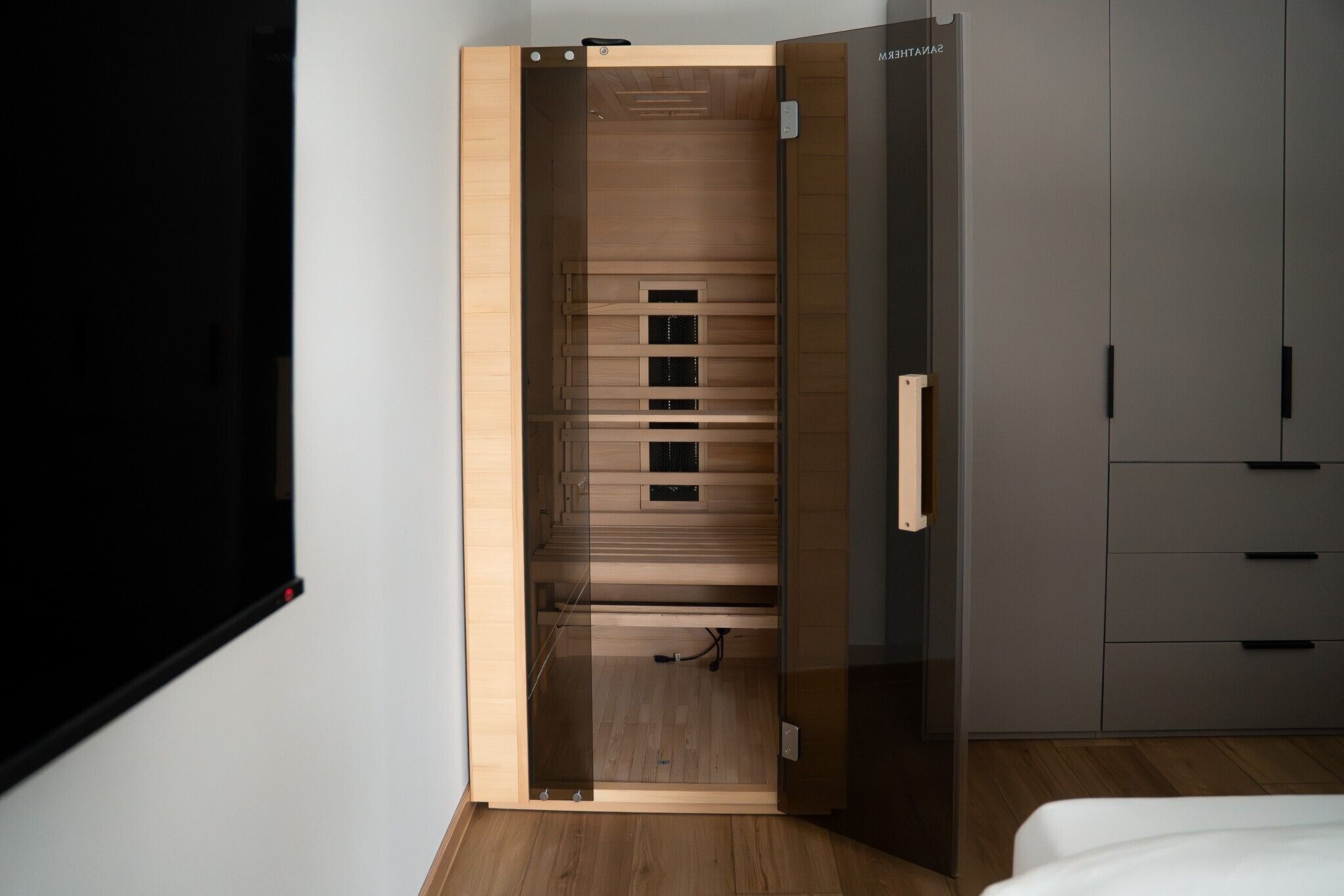 Bügeleisen/Bügelbrett, WLAN, Bettwäsche