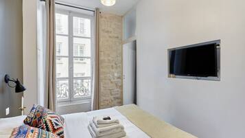 Appartement | 1 slaapkamer, een laptopwerkplek, een strijkplank/strijkijzer