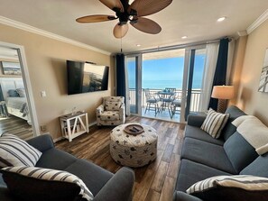 Smart TV - Spectacular Gulf of America Views greet Guests to this Beachfront Condo (Marco Island)