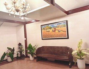 Interior - Balinsasayaw Guest House  (Puerto Princesa City)