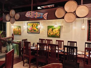 Dining - Balinsasayaw Guest House  (Puerto Princesa City)