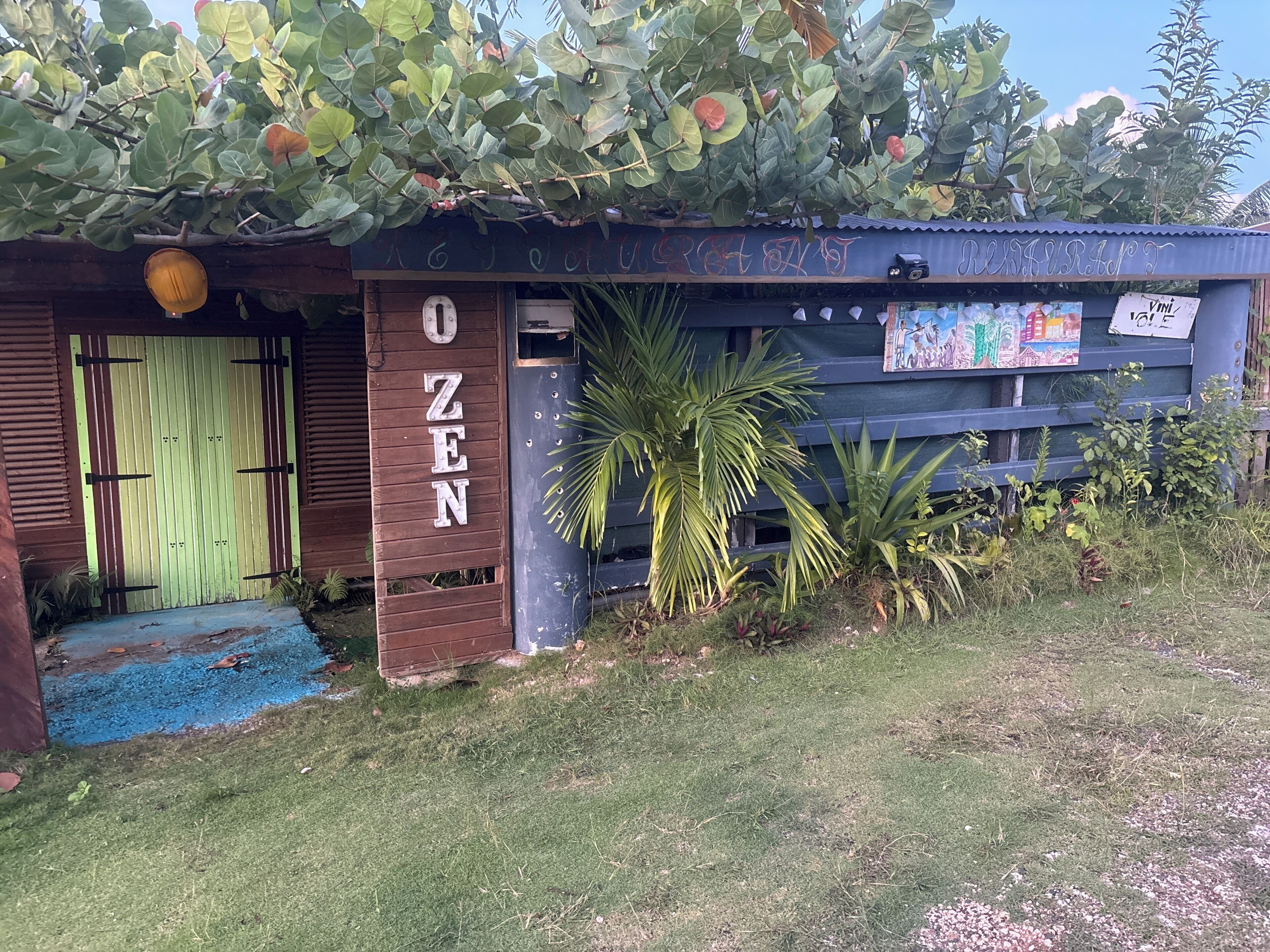 Chambre Double ou avec lits jumeaux, balcon | Enceinte de l’hébergement