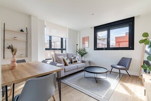 TV - Apt. 1BR cozy 4 Torres by CH (Madrid)