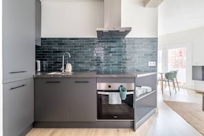 Refrigerador, microondas y lavavajillas 