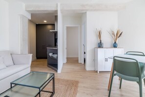 Living area - Apt. 2BR Pl. renovated Castilla by CH (Madrid)
