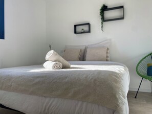2 bedrooms, iron/ironing board, travel cot, free WiFi - Villa La Grée - 10 min walk from the beach (Sarzeau)