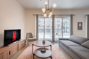 TV - Old Montreal Penthouse – Iconic Location (Montréal)