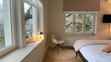 Deluxe Room Magnolia (20m2) | Een strijkplank/strijkijzer, gratis wifi