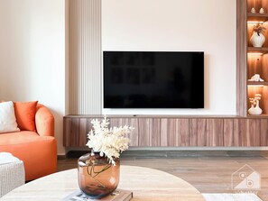 Apartment (1 Bedroom) | Interior - Chic & Cozy 1BR in Heart of City Walk (Dubai)