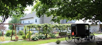 Lancaster County Amish Farm Stay - Near Kitchen Kettle Village in Intercourse