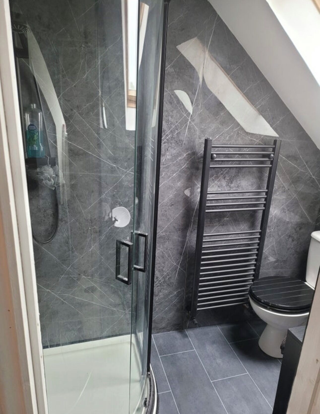 Dortoir Partagé, 1 chambre, vue jardin | Salle de bain