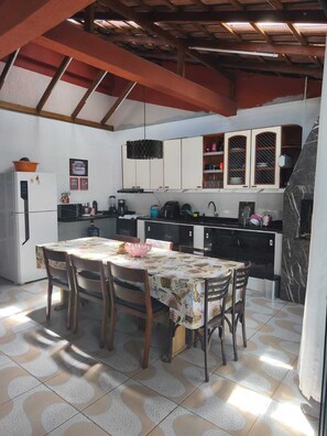 Private kitchen - House with pool, Matinhos (Matinhos)
