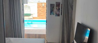 House with pool, Matinhos