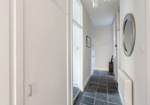 Apartment | Interior - Grassmarket Modern Two Bedroom Flat  (Edinburgh)